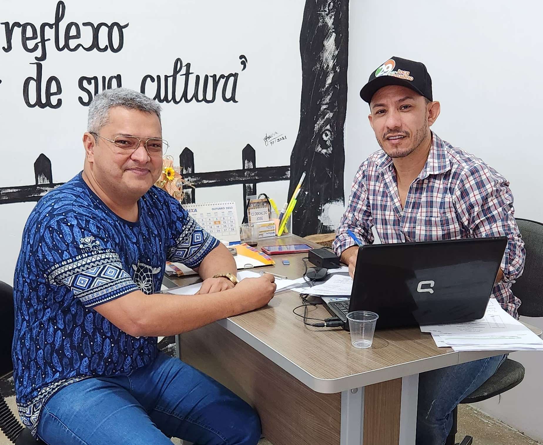 Joca Claudino recebe visita do Consultor do SEBRAE do Programa Agente de Roteiros Turísticos